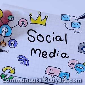Logo Skm Communication Marketing digital