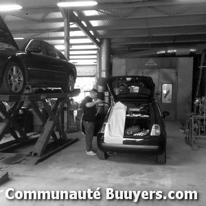 Logo Renault Trucks Montpellier Poids Lourds  Concess.