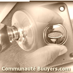 Logo Jpm Paris Clefs Distrib.