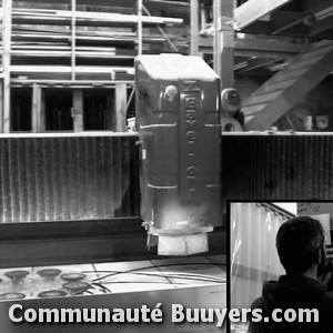 Logo Reflectiv Protek Solaris Distrib